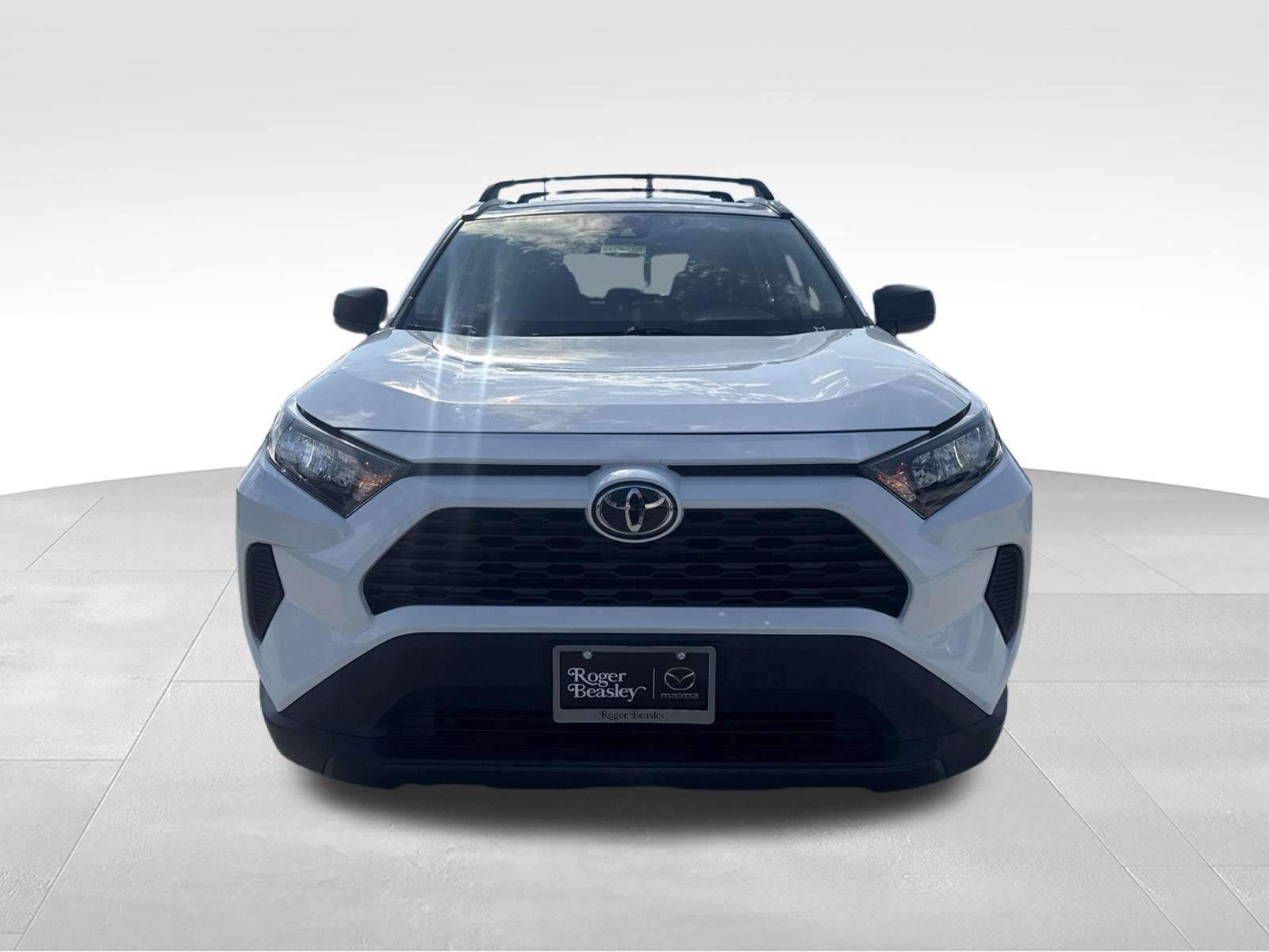 Used 2021 Toyota RAV4 LE w/ Carpet Mat Package (TMS) FWD image 2