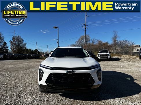 Used 2024 Chevrolet Trax ACTIV w/ Driver Confidence Package image 4