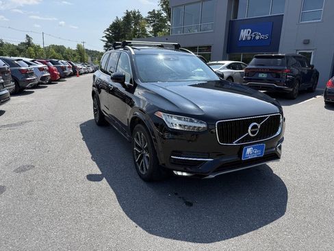 Used 2016 Volvo XC90 T6 Momentum w/ Momentum Plus Package AWD/4WD image 4