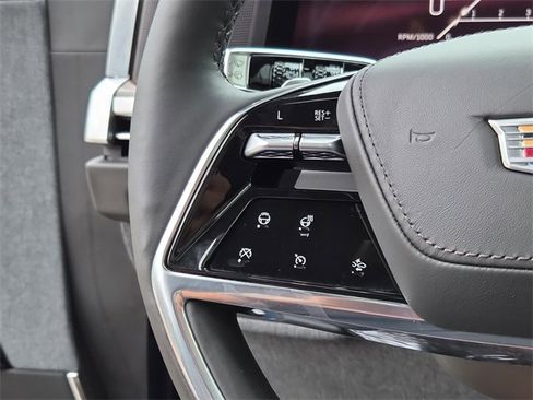 Certified 2026 Cadillac Escalade Platinum Luxury image 28