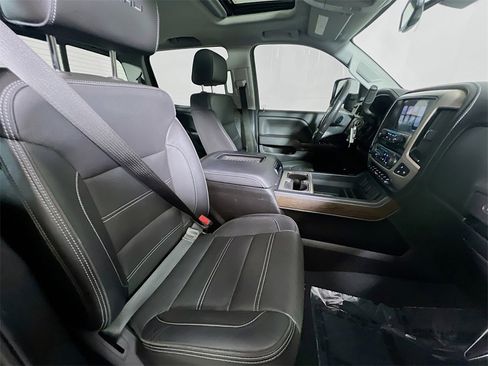 Used 2019 GMC Sierra 2500 Denali w/ Duramax Plus Package image 25