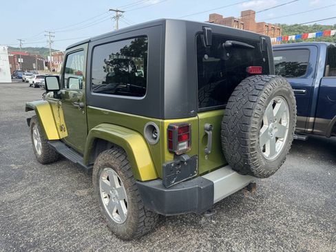 Used 2010 Jeep Wrangler Sahara AWD/4WD image 5
