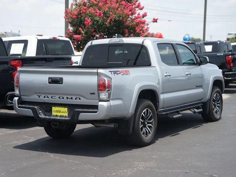 Used 2023 Toyota Tacoma TRD Sport AWD/4WD image 6