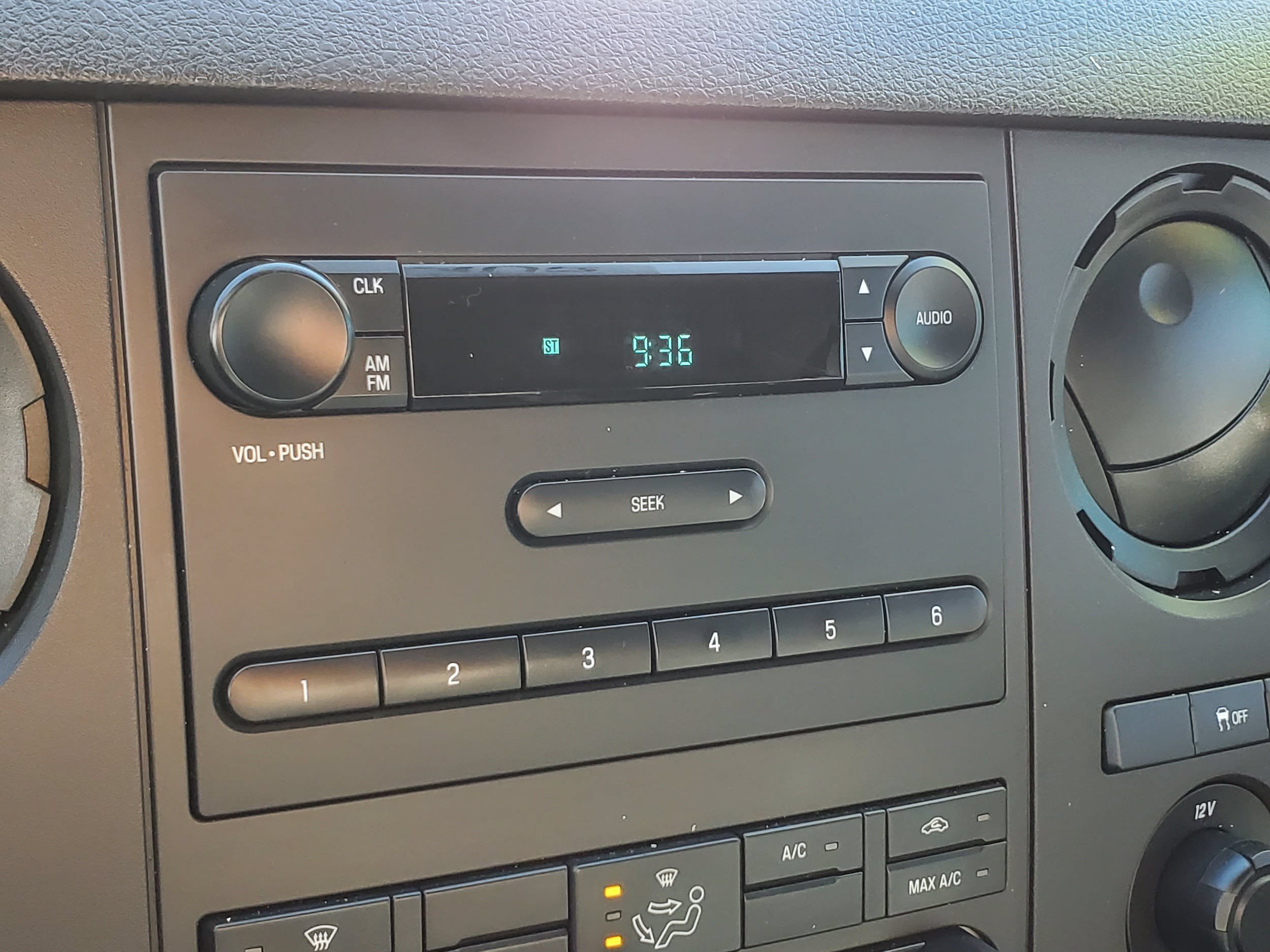 Used 2016 Ford F250 XL AWD/4WD image 18