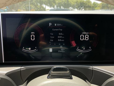 Used 2025 Hyundai Santa Fe SEL AWD/4WD image 36