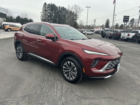 Used 2024 Buick Envision Preferred image 8