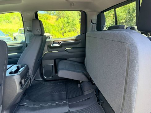 New 2026 Chevrolet Silverado 1500 LT Trail Boss w/ Convenience Package II AWD/4WD image 9