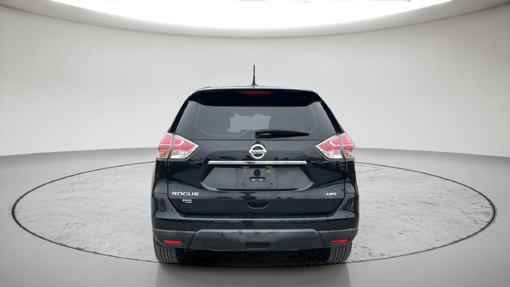 Used 2016 Nissan Rogue S AWD/4WD image 9