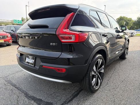 Certified 2024 Volvo XC40 B5 Plus w/ Climate Package AWD/4WD image 8