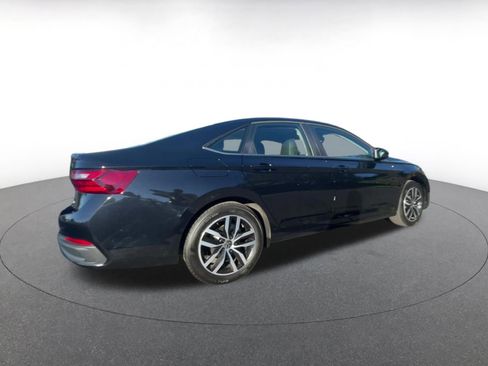 Used 2025 Volkswagen Jetta SE image 14