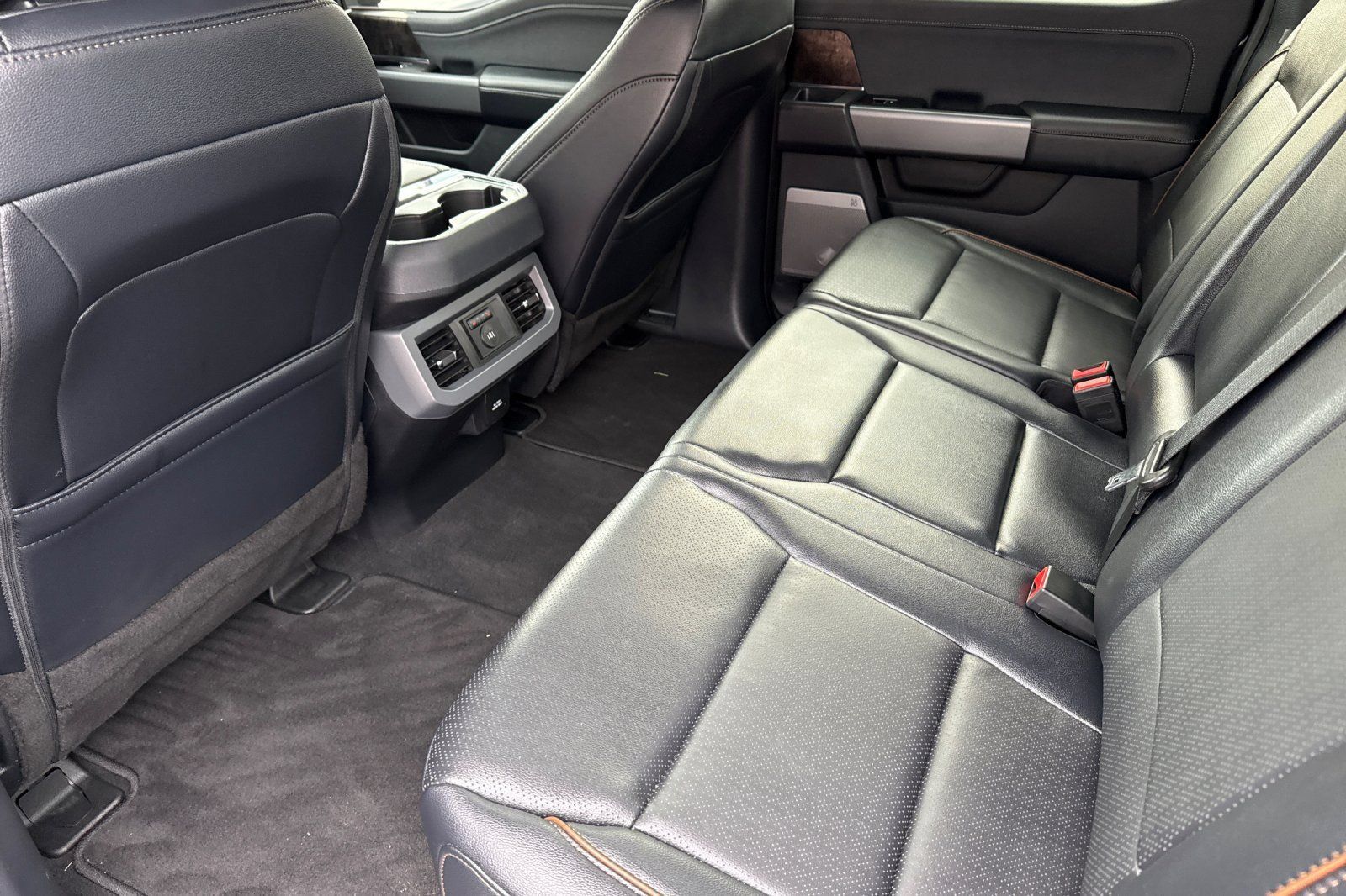 Certified 2025 Ford F250 Lariat AWD/4WD image 14