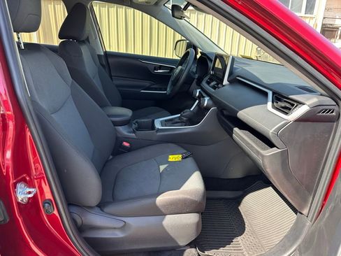 Used 2024 Toyota RAV4 XLE w/ Convenience Package FWD image 16