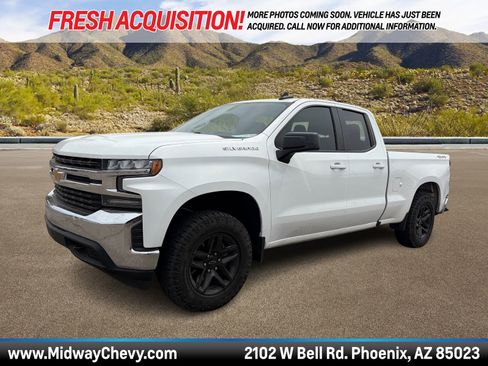 Used 2020 Chevrolet Silverado 1500 LT w/ Trailering Package image 1