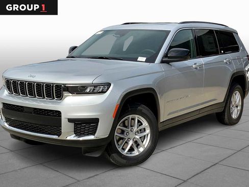 New 2025 Jeep Grand Cherokee L Laredo image 1