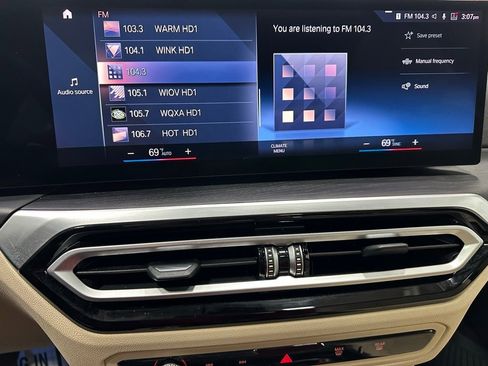 Used 2023 BMW 330i xDrive Sedan w/ Premium Package image 29