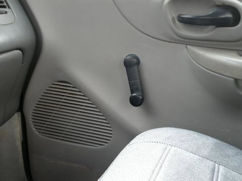 Used 2000 Ford F150 2WD Regular Cab image 11