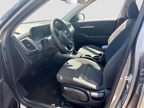 Used 2024 Kia Seltos LX AWD/4WD image 20