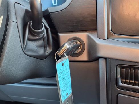 Used 2025 Ford F150 XLT w/ Equipment Group 301A Standard image 13