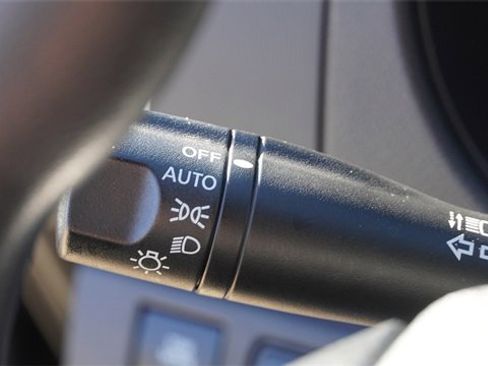 Used 2022 Nissan Frontier SV image 30