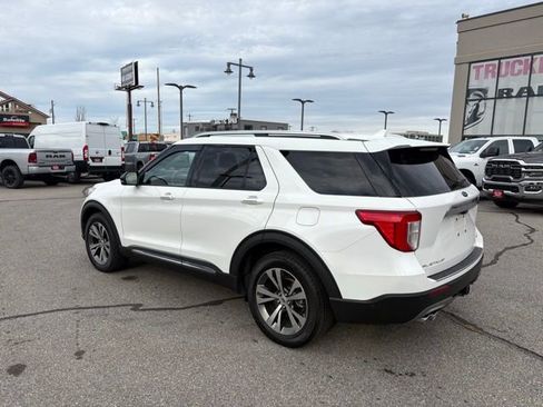 Used 2020 Ford Explorer Platinum w/ Premium Technology Package image 3