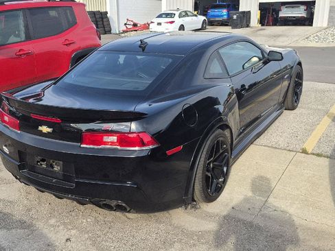 Used 2015 Chevrolet Camaro Z/28 RWD image 3