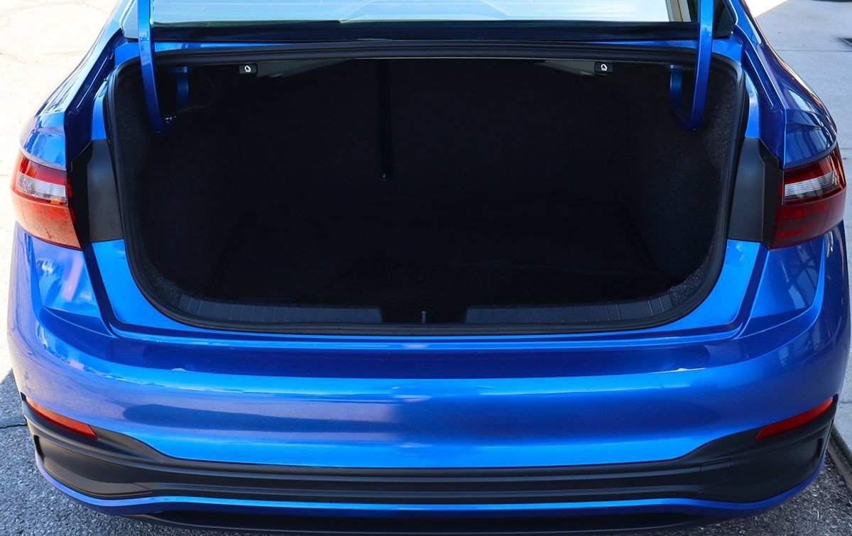 Used 2022 Volkswagen Jetta SE FWD image 24