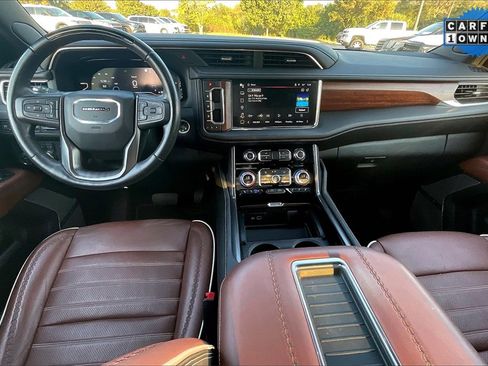 Used 2023 GMC Yukon Denali Ultimate image 15