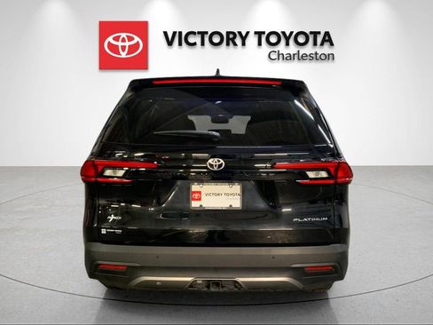 Used 2026 Toyota Grand Highlander AWD image 4