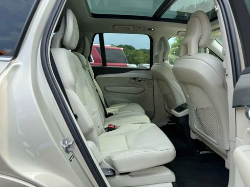 Used 2016 Volvo XC90 T5 Momentum image 28