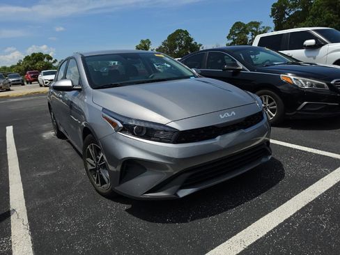 Used 2024 Kia Forte LXS FWD image 1