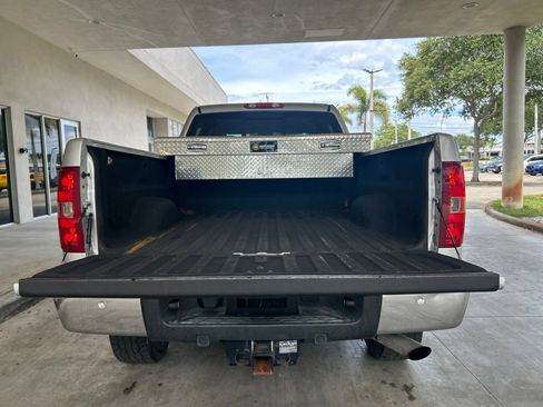 Used 2014 Chevrolet Silverado 2500 LT w/ Z71 Appearance Package AWD/4WD image 36