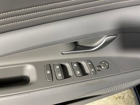 New 2026 Hyundai Elantra Sport FWD image 18