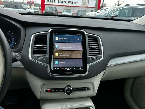 Used 2023 Volvo XC90 B5 Core w/ Protection Package Premier image 28