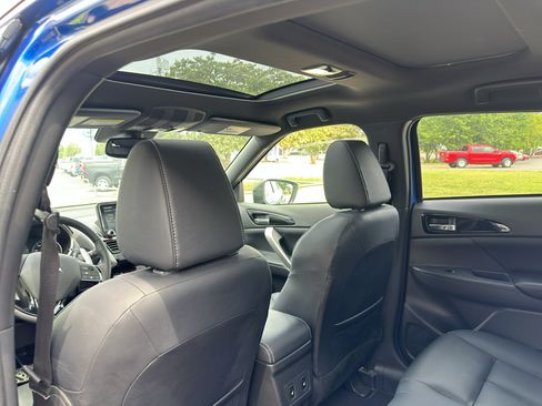 Used 2025 Mitsubishi Eclipse Cross AWD image 17