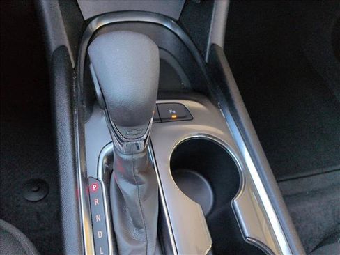 Used 2025 Chevrolet Malibu LT image 11