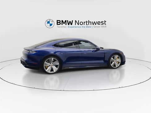 Used 2020 Porsche Taycan Turbo image 4