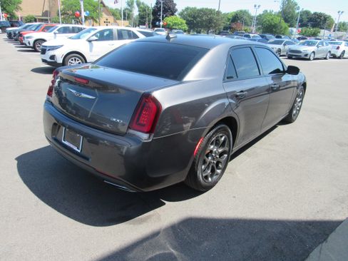 Used 2017 Chrysler 300 S w/ 300S Premium Group AWD/4WD image 5