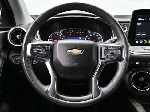 Used 2025 Chevrolet Blazer LT FWD image 23