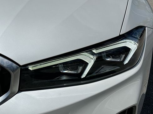 Used 2024 BMW 330i Sedan w/ Premium Package image 31