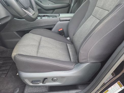Used 2026 Nissan Rogue SV FWD image 10