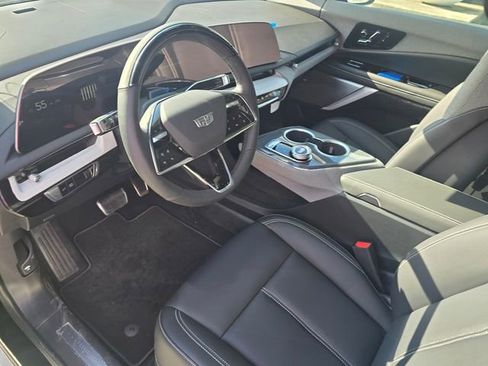 New 2026 Cadillac Optiq Luxury 1 RWD image 21