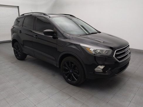 Used 2017 Ford Escape SE w/ Equipment Group 201A AWD/4WD image 11