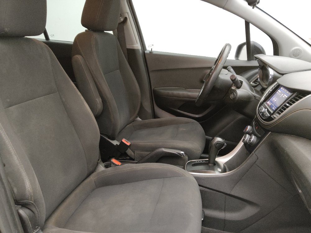 Used 2020 Chevrolet Trax LS w/ Tint and Cruise Package FWD image 21