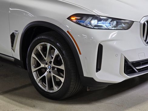 Used 2024 BMW X5 xDrive40i w/ Premium Package AWD/4WD image 10