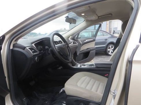 Used 2017 Ford Fusion S FWD image 12