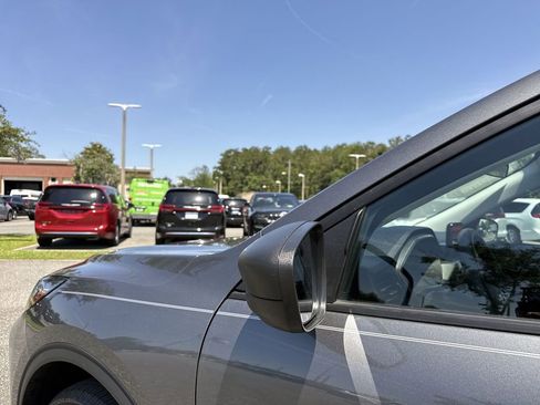 Used 2025 Ford Escape Active AWD/4WD image 12