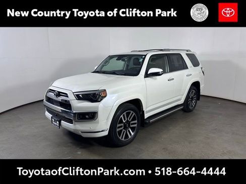 Used 2023 Toyota 4Runner Limited AWD/4WD image 7