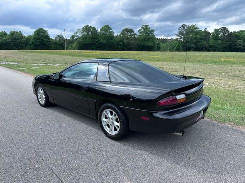 Used 2002 Chevrolet Camaro Z28 RWD image 5