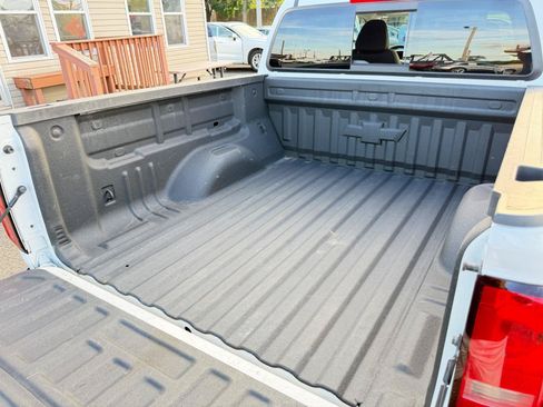 Used 2021 Chevrolet Colorado LT w/ LT Convenience Package AWD/4WD image 35