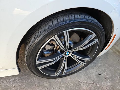 Used 2019 BMW 330i Sedan w/ Premium Package RWD image 3